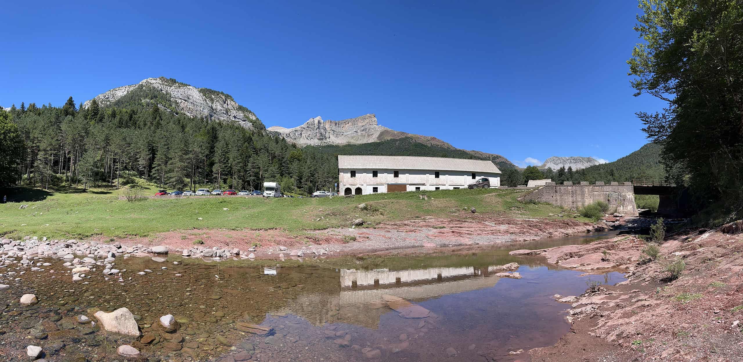 pyreneeen